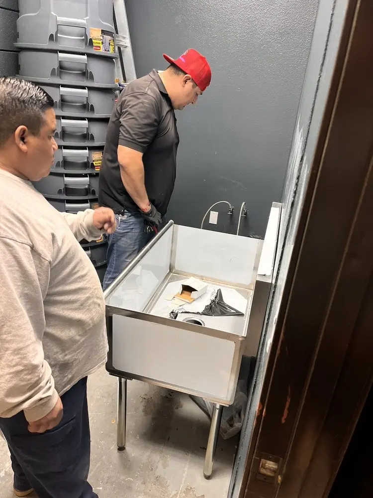 Commercial plumbing and sink installation in Clertoma